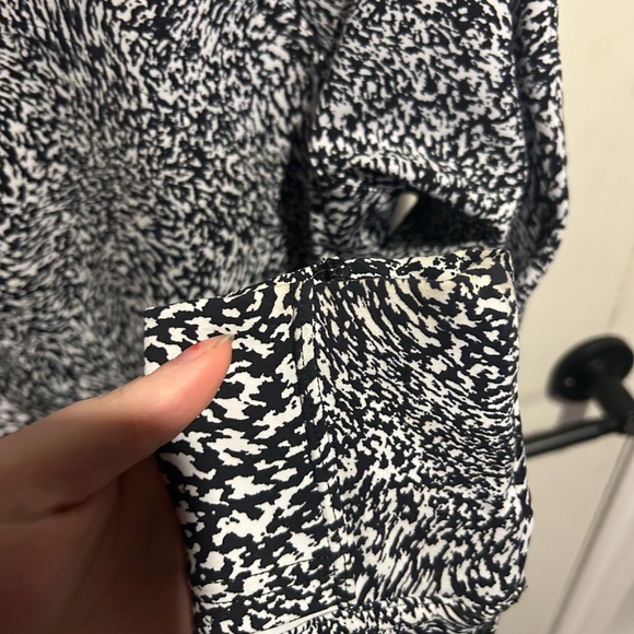 Lululemon InStill jacket - Picture 7 of 8